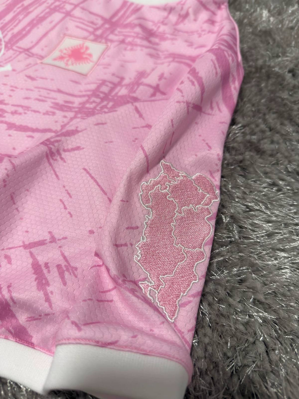 Albanie Maillot Rose